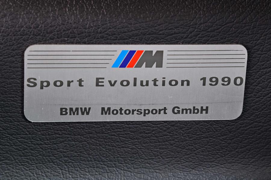 Логотип BMW M3 Sport Evolution (E30) 1990 года  (фото 31 из 55)